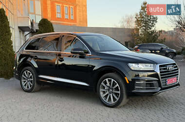 Внедорожник / Кроссовер Audi Q7 2016 в 