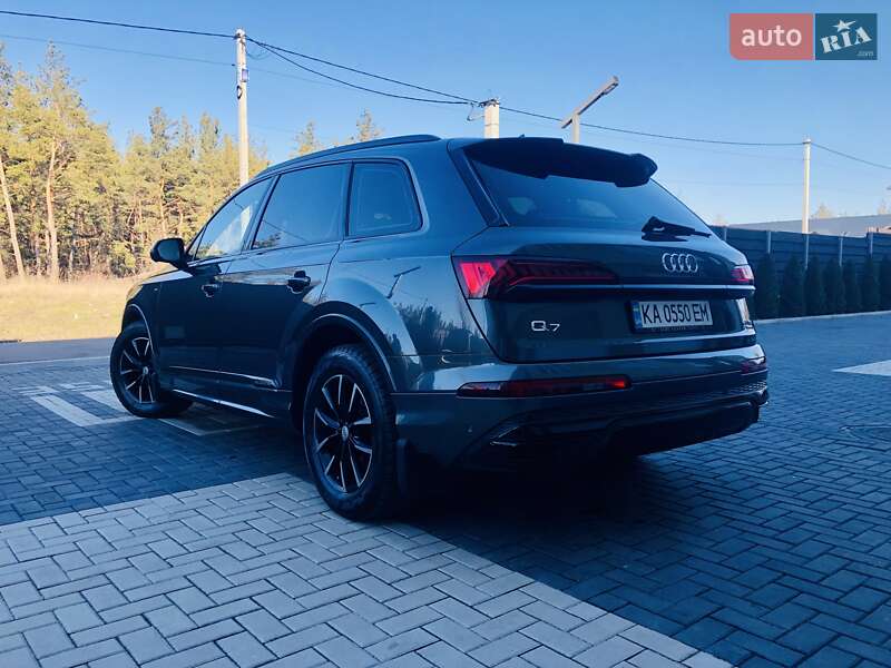 Позашляховик / Кросовер Audi Q7 2021 в Кропивницькому