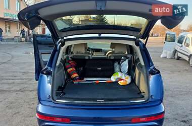 Позашляховик / Кросовер Audi Q7 2014 в 