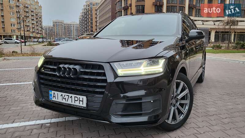 Позашляховик / Кросовер Audi Q7 2016 в Софіївській Борщагівці