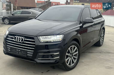 Позашляховик / Кросовер Audi Q7 2017 в Мукачевому