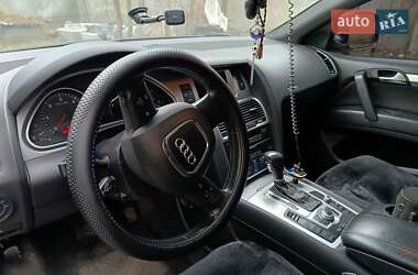 Внедорожник / Кроссовер Audi Q7 2007 в 