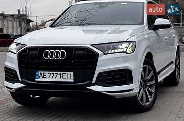 Позашляховик / Кросовер Audi Q7 2022 в Дніпрі