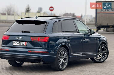 Позашляховик / Кросовер Audi Q7 2019 в Рівному