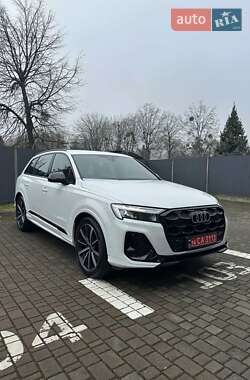 Позашляховик / Кросовер Audi Q7 2024 в Львові