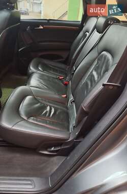 Внедорожник / Кроссовер Audi Q7 2009 в 
