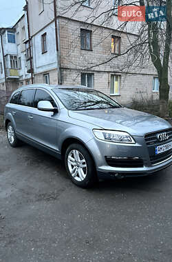 Внедорожник / Кроссовер Audi Q7 2007 в Житомире