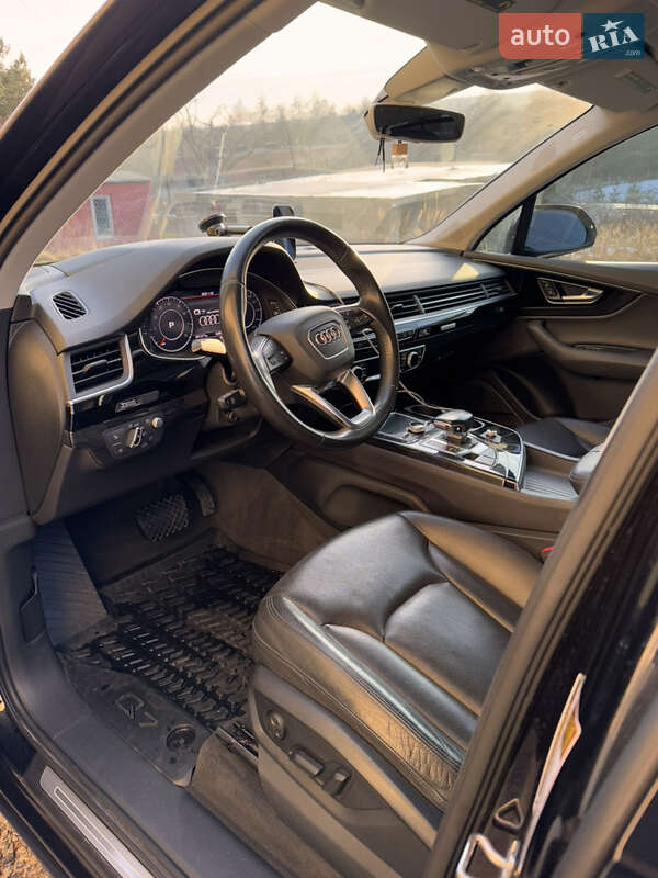 Внедорожник / Кроссовер Audi Q7 2015 в Львове