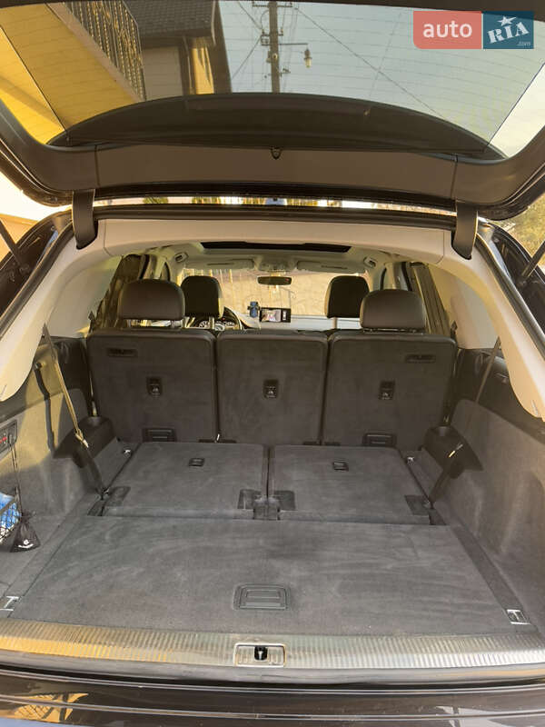 Внедорожник / Кроссовер Audi Q7 2015 в Львове