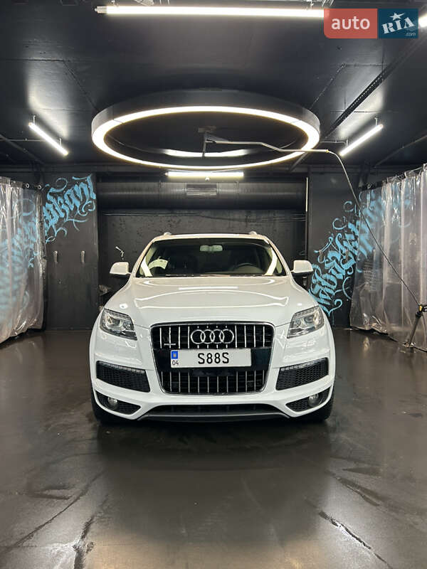 Внедорожник / Кроссовер Audi Q7 2012 в Киеве