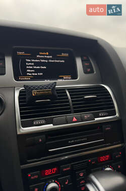 Внедорожник / Кроссовер Audi Q7 2014 в 