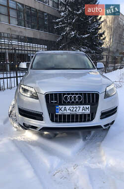 Внедорожник / Кроссовер Audi Q7 2010 в 