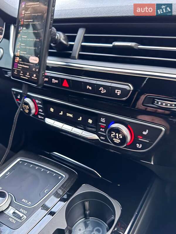 Позашляховик / Кросовер Audi Q7 2016 в Одесі