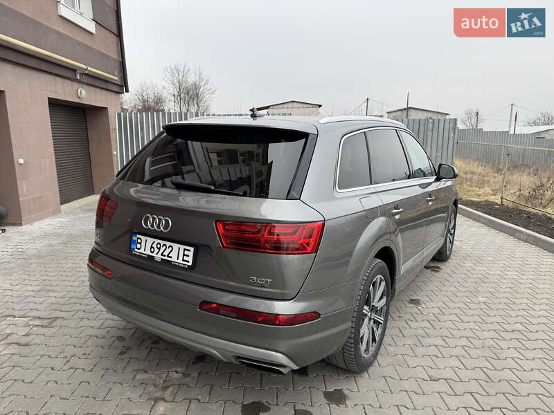 Позашляховик / Кросовер Audi Q7 2016 в Полтаві