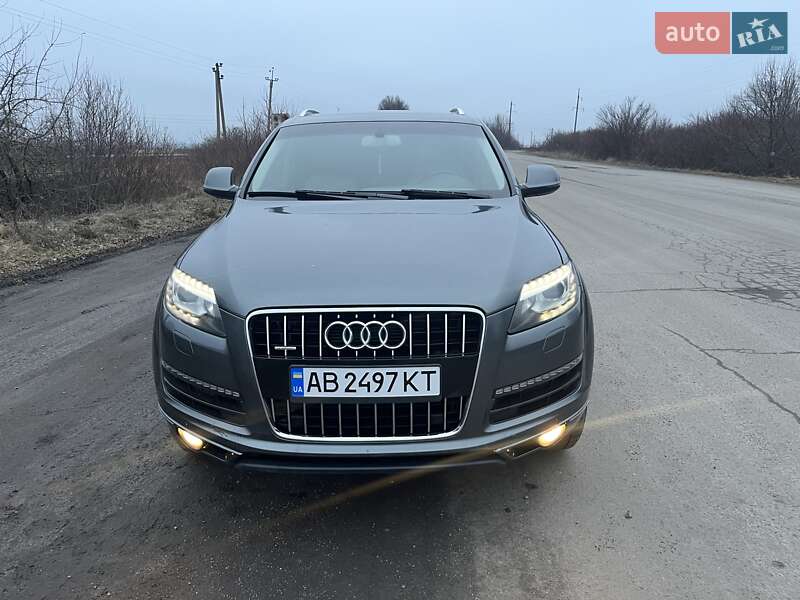 Позашляховик / Кросовер Audi Q7 2012 в Хмільнику