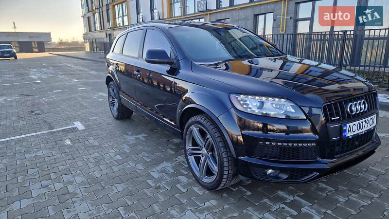 Внедорожник / Кроссовер Audi Q7 2015 в Луцке