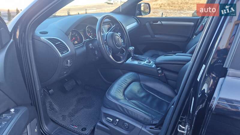 Внедорожник / Кроссовер Audi Q7 2015 в Луцке