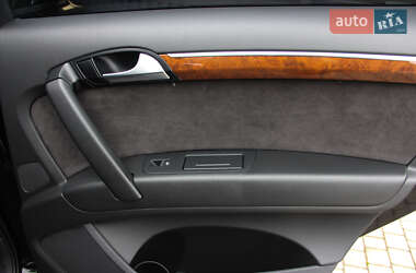 Внедорожник / Кроссовер Audi Q7 2013 в 