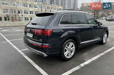 Позашляховик / Кросовер Audi Q7 2016 в Києві