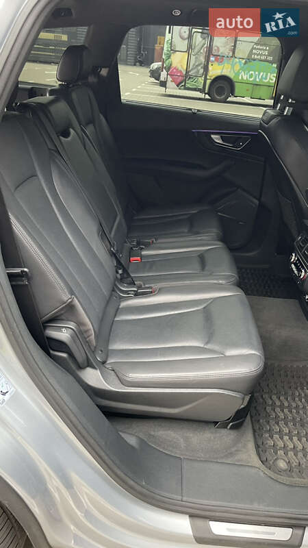 Позашляховик / Кросовер Audi Q7 2019 в Києві