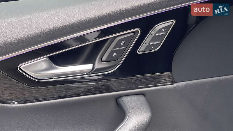 Позашляховик / Кросовер Audi Q7 2019 в Києві