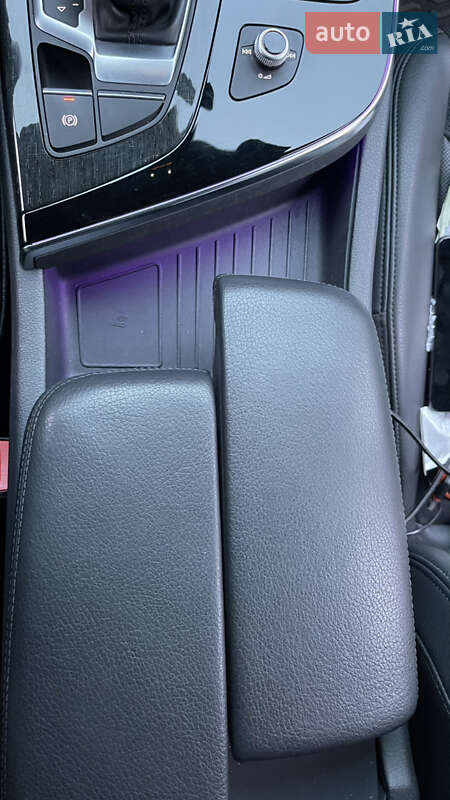 Позашляховик / Кросовер Audi Q7 2019 в Києві
