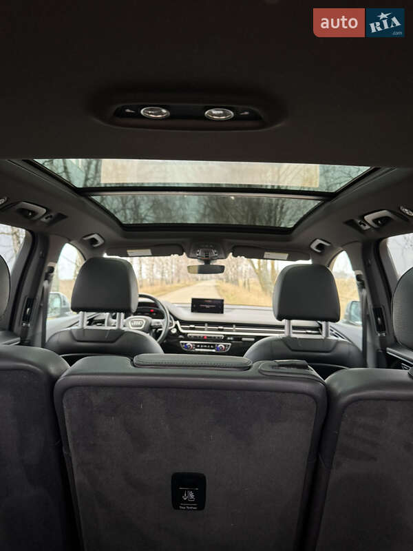 Позашляховик / Кросовер Audi Q7 2018 в Переяславі