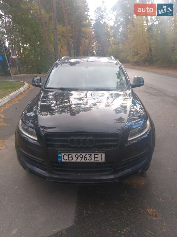 Внедорожник / Кроссовер Audi Q7 2007 в 