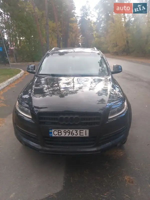 Внедорожник / Кроссовер Audi Q7 2007 в 