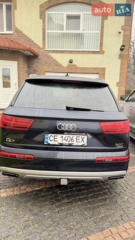 Внедорожник / Кроссовер Audi Q7 2017 в Черновцах