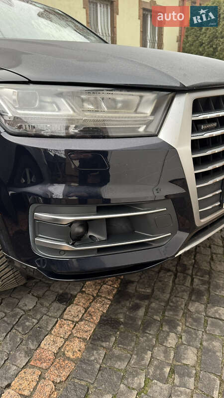 Внедорожник / Кроссовер Audi Q7 2017 в Черновцах