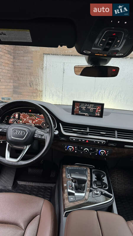 Внедорожник / Кроссовер Audi Q7 2017 в Черновцах