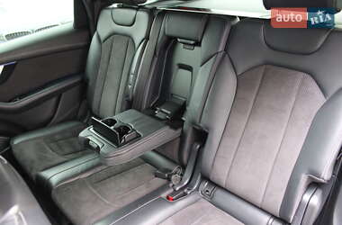Внедорожник / Кроссовер Audi Q7 2016 в 