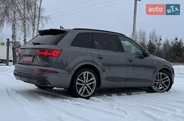 Внедорожник / Кроссовер Audi Q7 2018 в Ужгороде