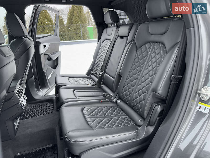Внедорожник / Кроссовер Audi Q7 2018 в Ужгороде фото 65 Внедорожник / Кроссовер Audi Q7 2018 в Ужгороде