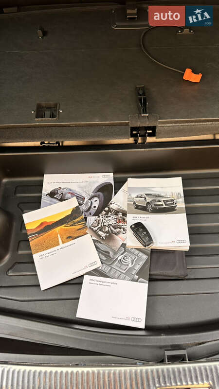 Позашляховик / Кросовер Audi Q7 2012 в Косові