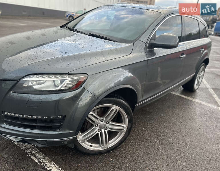 Позашляховик / Кросовер Audi Q7 2015 в Львові