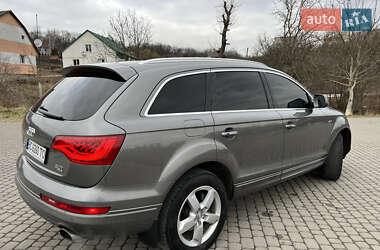 Позашляховик / Кросовер Audi Q7 2013 в 