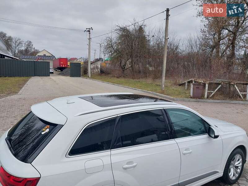 Внедорожник / Кроссовер Audi Q7 2018 в Бучаче