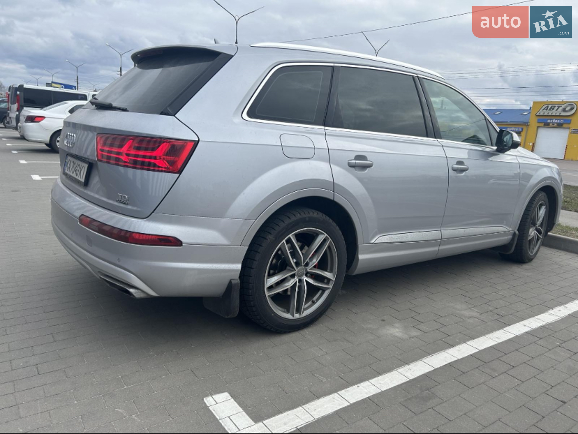 2015 Audi Q7 - мініатюра 4
