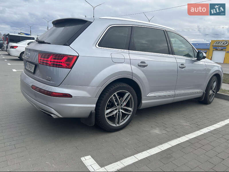 Внедорожник / Кроссовер Audi Q7 2015 в Белой Церкви