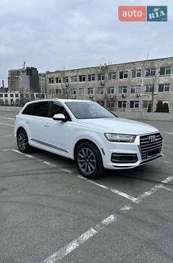 Позашляховик / Кросовер Audi Q7 2017 в Києві