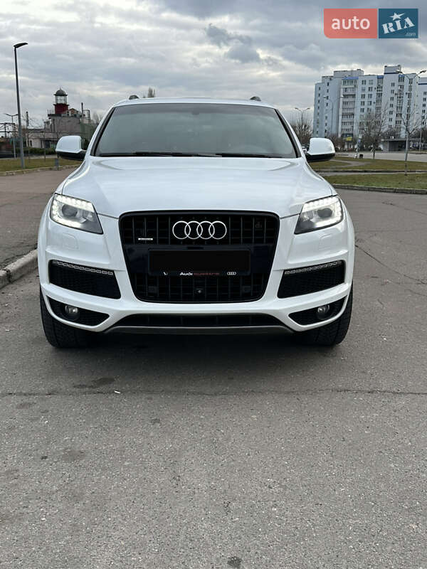 Внедорожник / Кроссовер Audi Q7 2014 в Черкассах