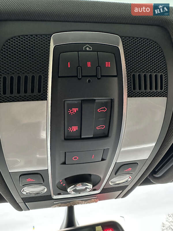Внедорожник / Кроссовер Audi Q7 2014 в Черкассах