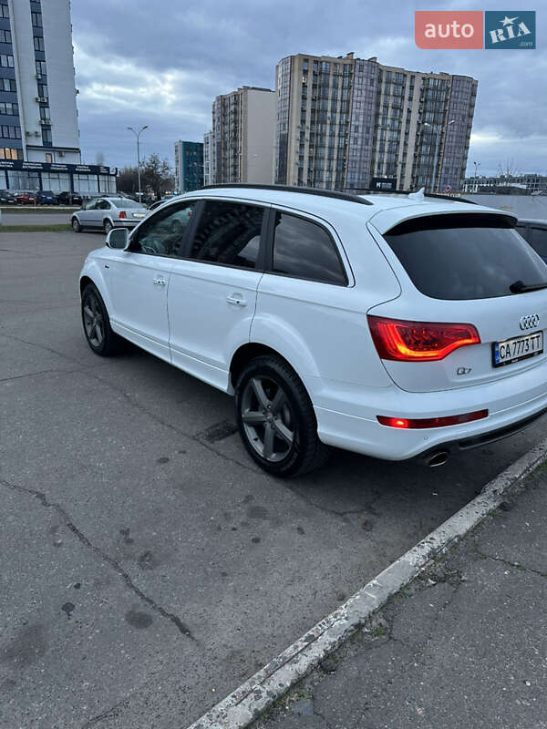 Внедорожник / Кроссовер Audi Q7 2014 в Черкассах