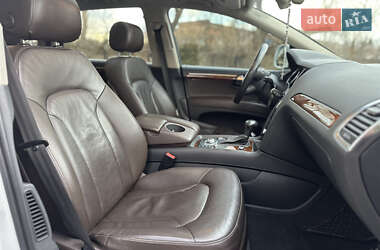 Внедорожник / Кроссовер Audi Q7 2013 в 