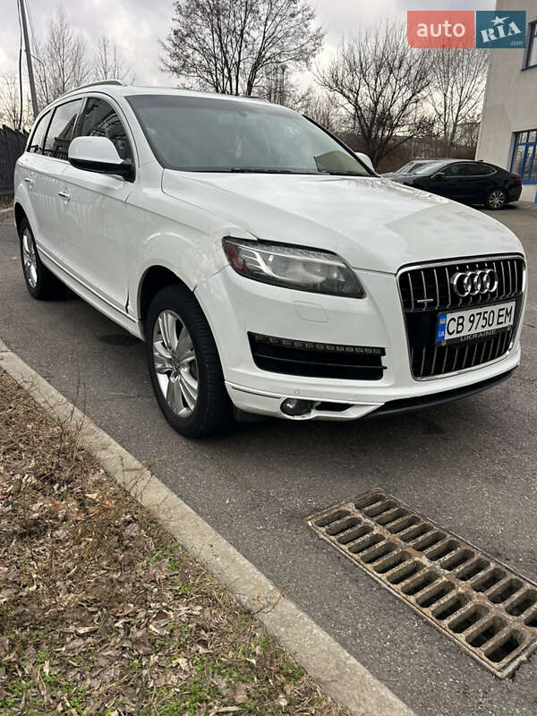 Позашляховик / Кросовер Audi Q7 2010 в Києві