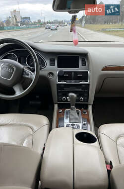 Внедорожник / Кроссовер Audi Q7 2010 в Киеве