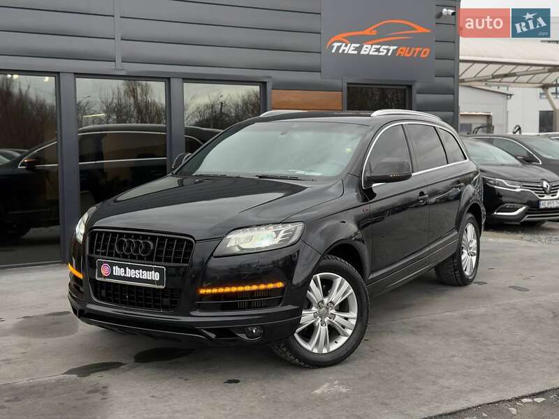 Позашляховик / Кросовер Audi Q7 2010 в 