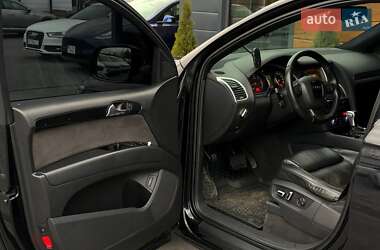 Позашляховик / Кросовер Audi Q7 2010 в 